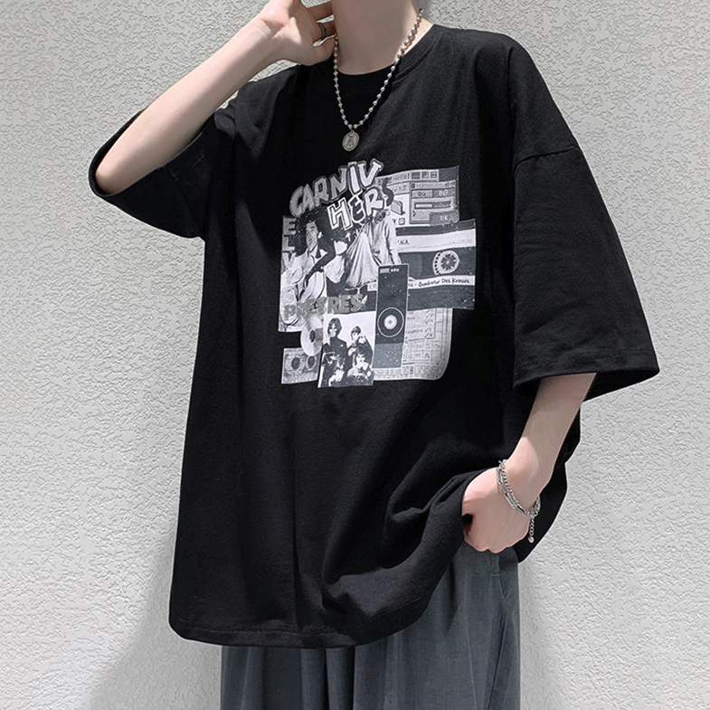 フロントグラフィックTシャツ